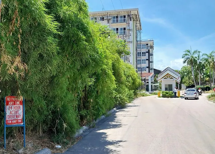 & Fly At Amani Grand Residences 3 Guests 5-min Airport Pool Fast Wifi Netflix * マクタン