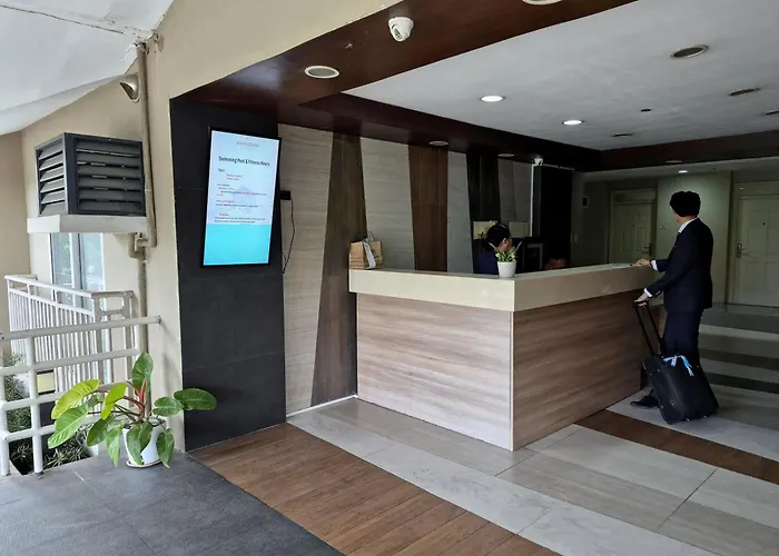 & Fly At Amani Grand Residences 3 Guests 5-min Airport Pool Fast Wifi Netflix アパート *
