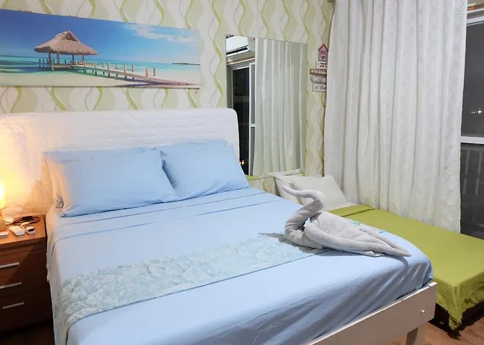 & Fly At Amani Grand Residences 3 Guests 5-min Airport Pool Fast Wifi Netflix アパート *